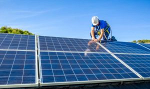 Installation et mise en production des panneaux solaires photovoltaïques à Le Vaudreuil
